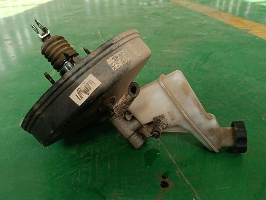 Главный тормозной цилиндр на Hyundai Ix35 LM G4NA 58500-2Z200  59110-2S000
