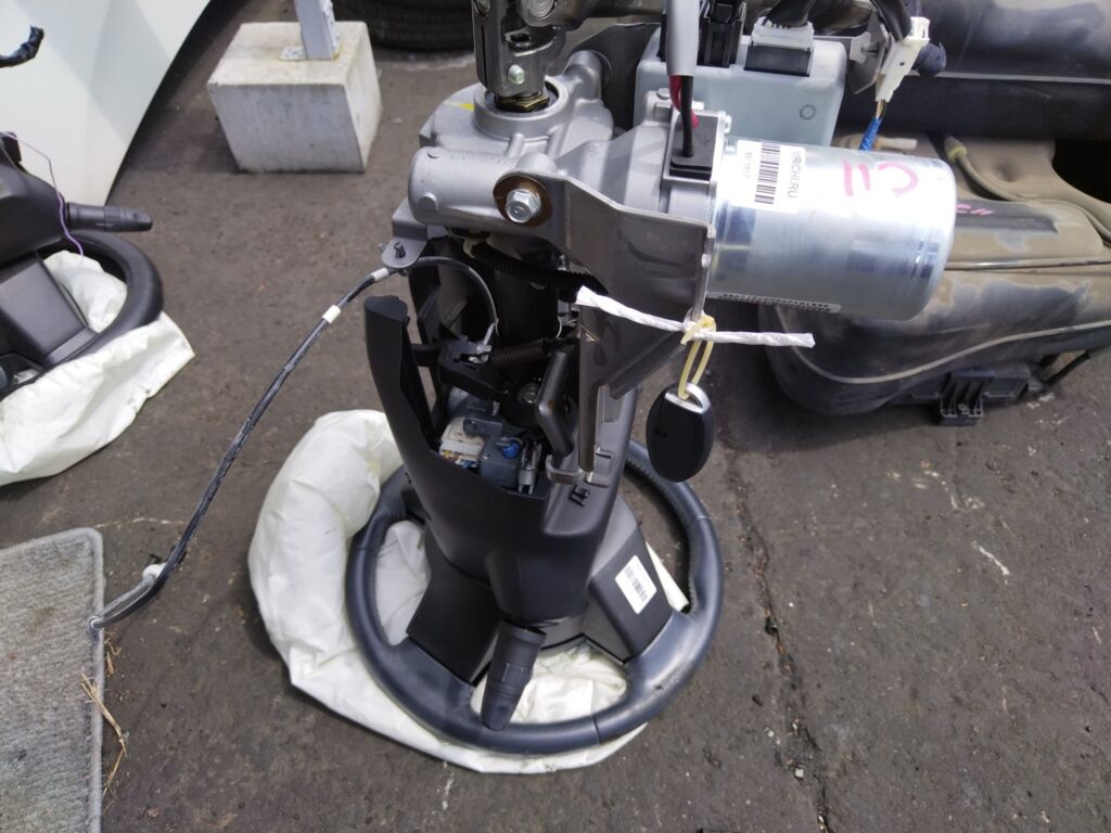 Рулевая колонка на Nissan Tiida C11