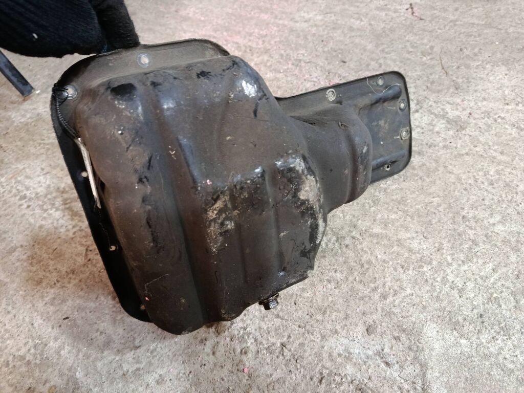 Поддон 12101-0D010, 12101-22022, 12101-22023, 12101-22024 на Toyota Vista ZZV50 1ZZ-FE Фото 4