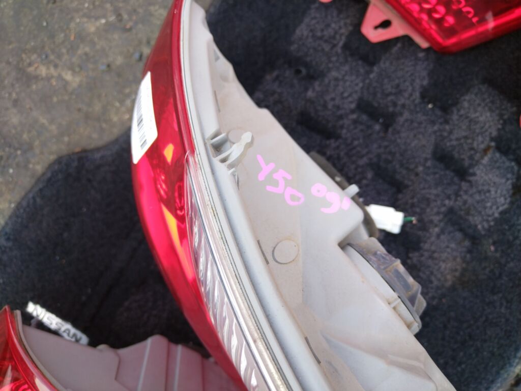 Стоп на Nissan Fuga PY50 220-63989