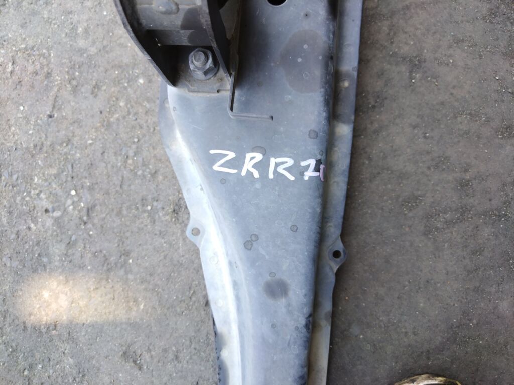 Балка под ДВС на Toyota Voxy ZRR70W 3ZR-FAE 51201-28230, Переднее расположение