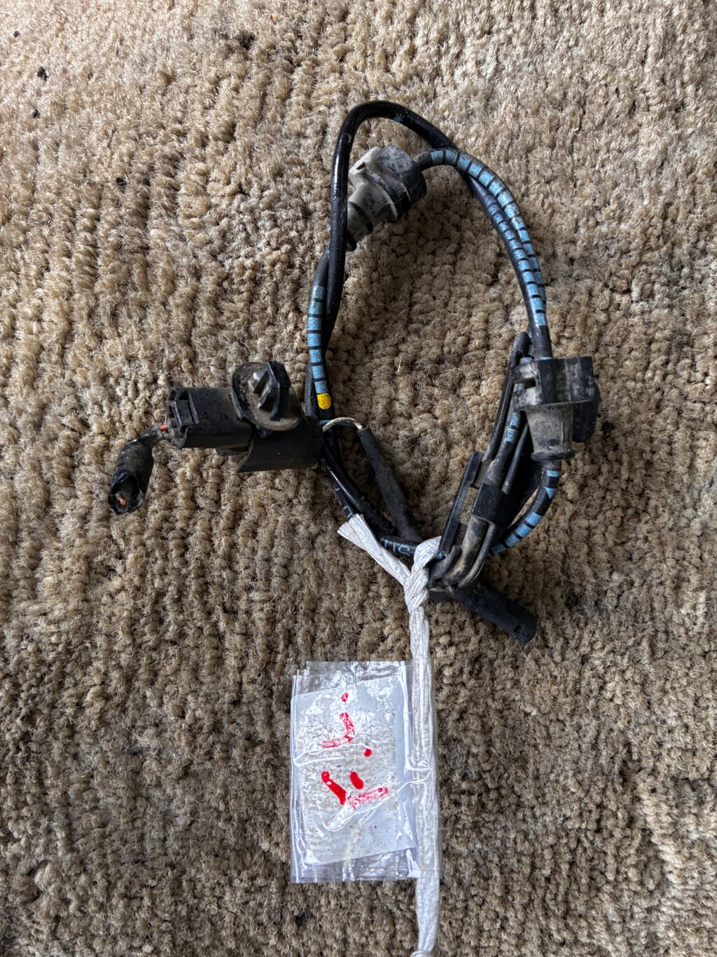 Датчик ABS на Honda Stream RN6 R18A, Переднее Левое расположение