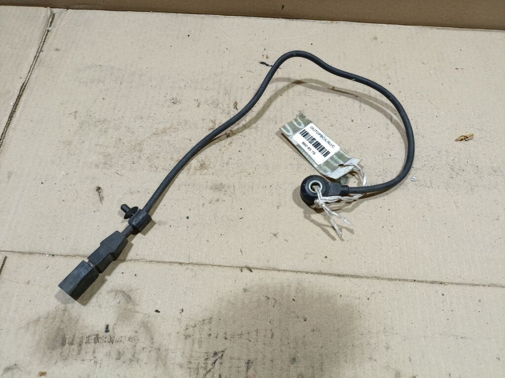 Датчик детонации на Volkswagen Passat 3B BDN 07D905377L
