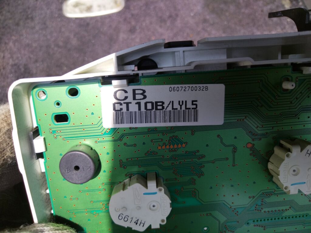 Спидометр на Nissan March YK12 HR15DE