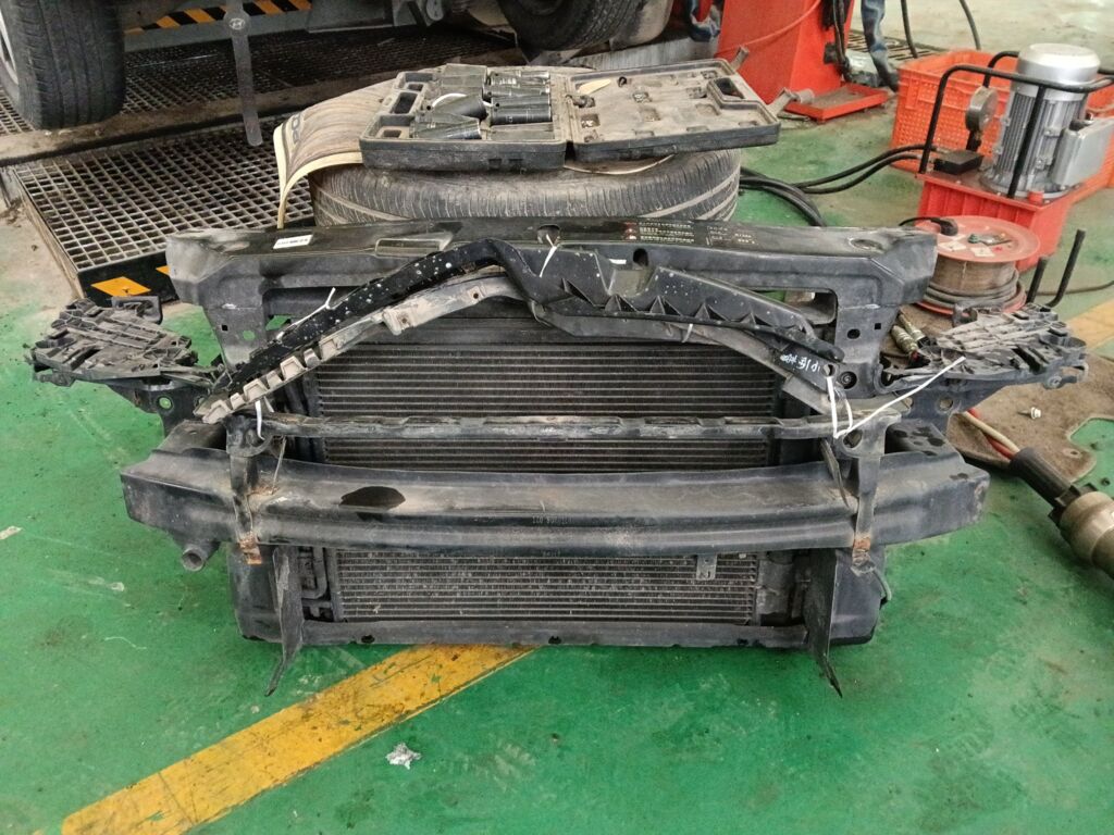 Телевизор на Skoda Octavia 1Z BSE Фото 2