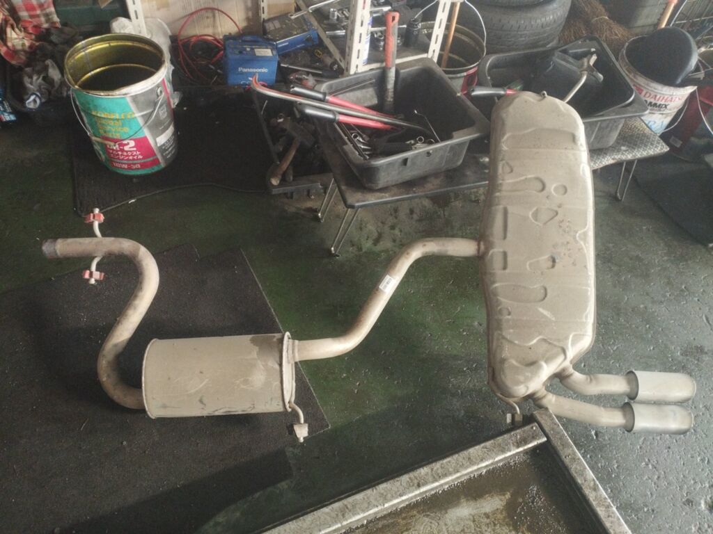 Глушитель на Audi A3 8P CAXC 1K0253411BK, Переднее расположение