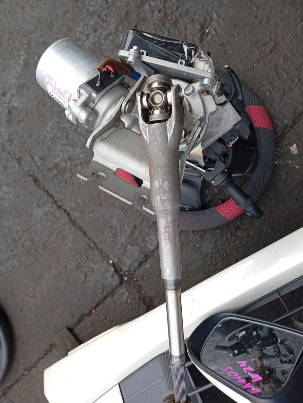 Рулевая колонка на Daihatsu Move LA110S