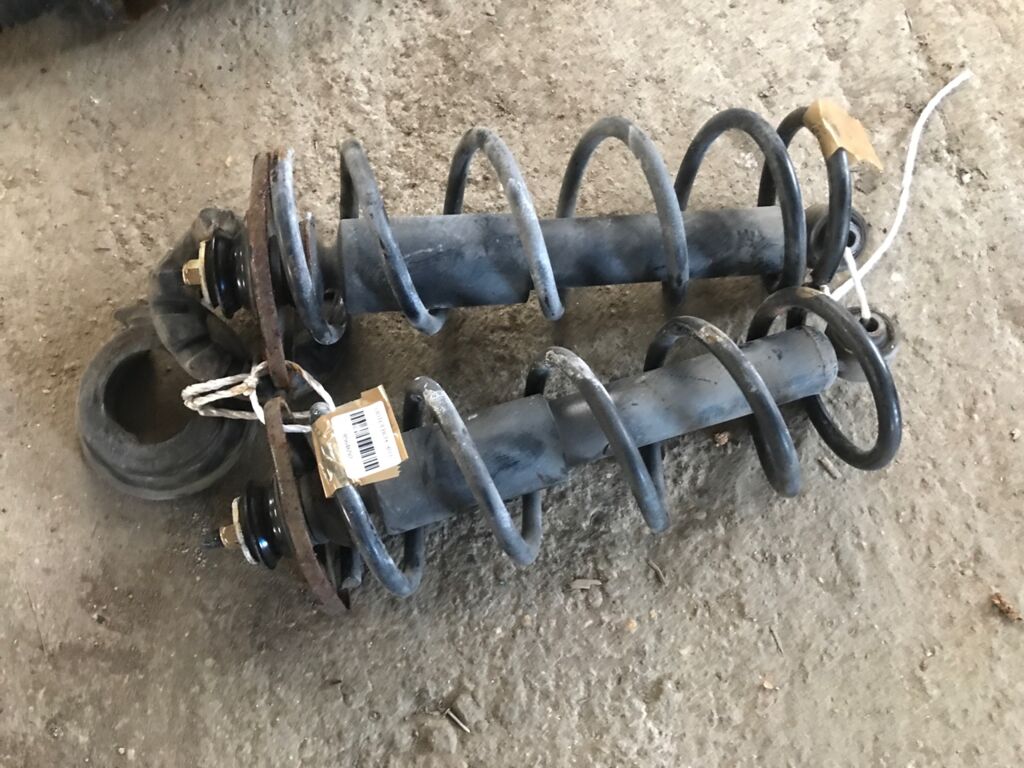 Амортизатор на Nissan Teana J31 344444  562002YA06  562002YA16  562009W000  562009W201  562009W211  562102YA06  562102YA16  562109W000  562109W201  562109W211  562109W225  562109W226  SST0144, Заднее расположение