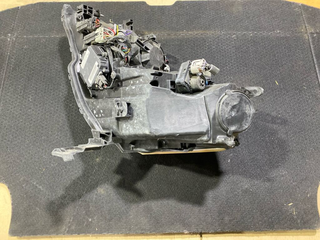 Фара P4770 P4770 на Nissan Fuga Y50 Фото 2