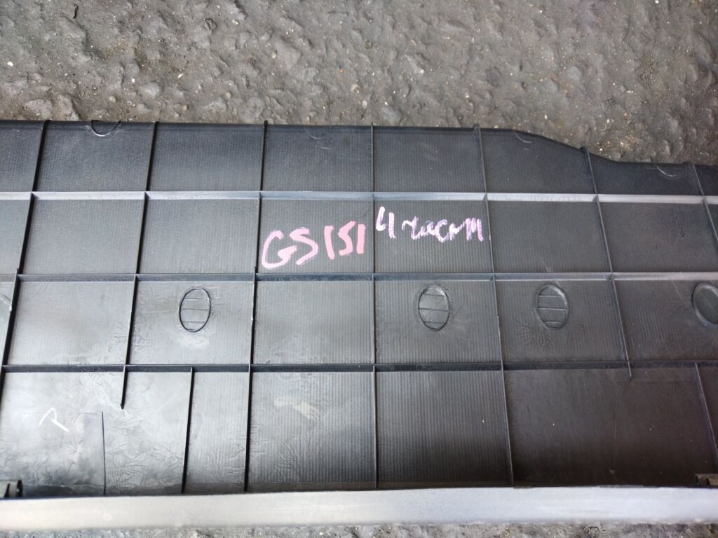 Обшивка багажника на Toyota Crown GS151 58387-30080, Заднее расположение