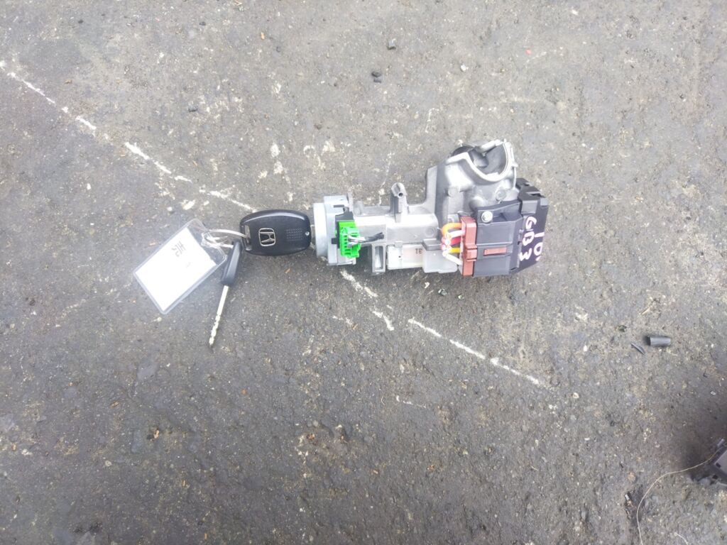 Замок зажигания на Honda Freed GB3