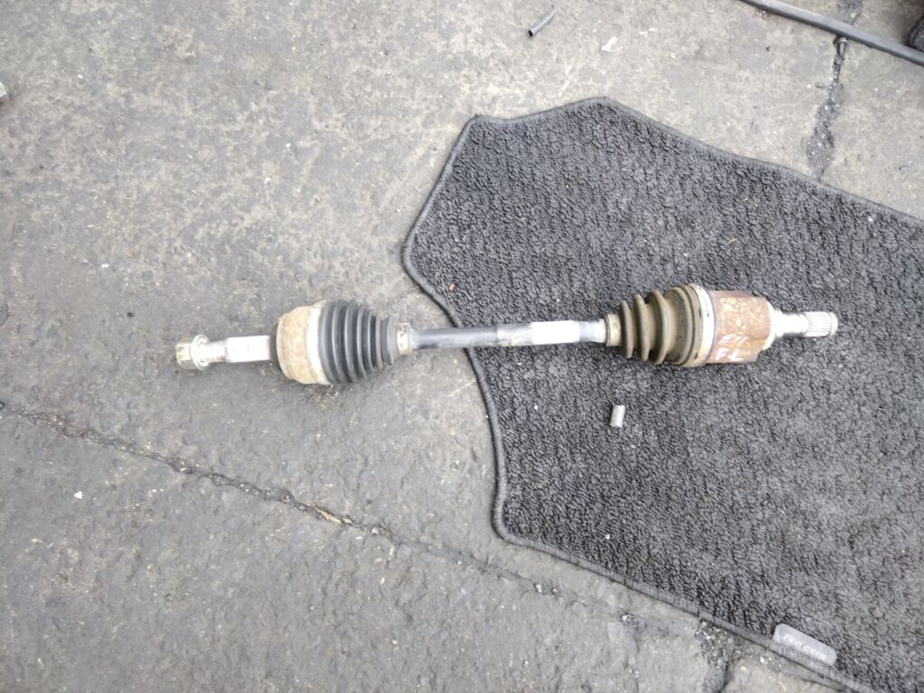 Привод на Nissan Note E11 HR15DE, Переднее Левое расположение