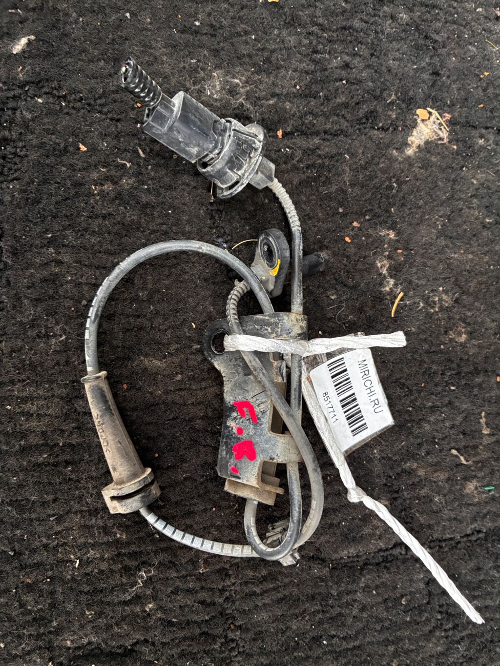 Датчик ABS на Honda Fit GE6 L13A 57450-TF0-003, Переднее Правое расположение