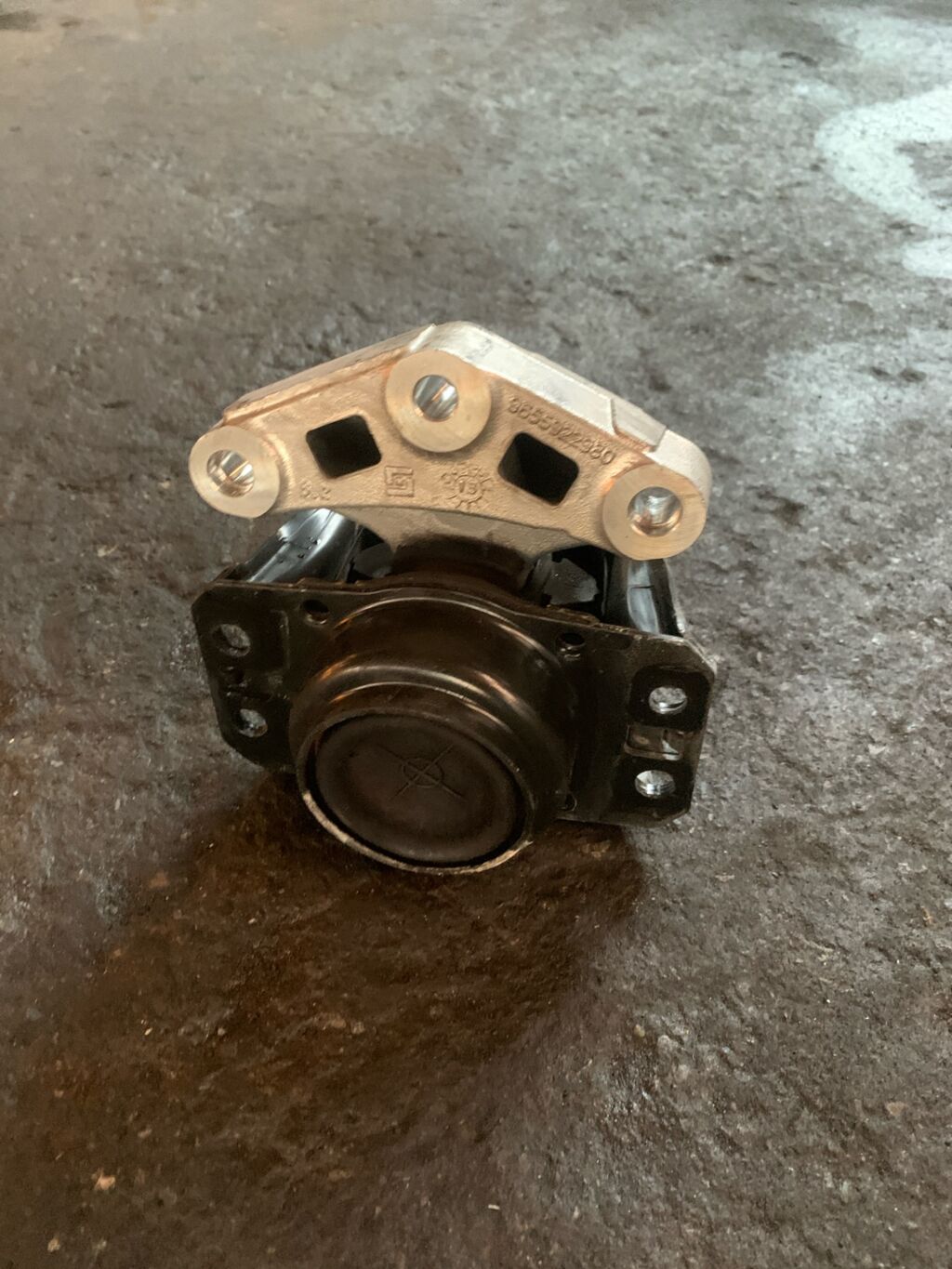 Подушка двигателя на Peugeot 5008 VF30 EP6CDT 9636270080B, Переднее Правое расположение