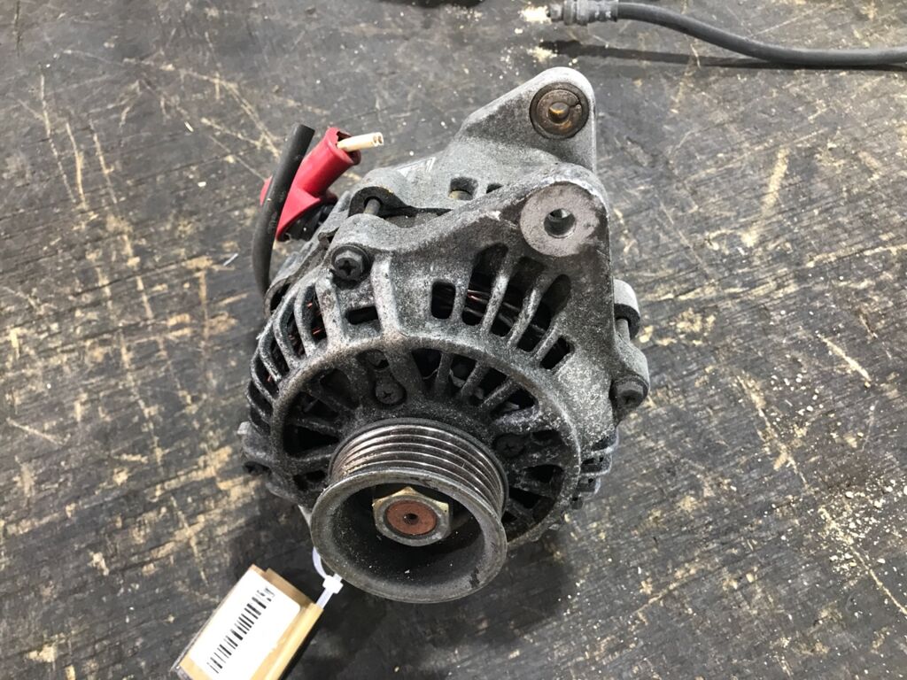 Генератор на Subaru Impreza GC2 EJ15 23700AA380