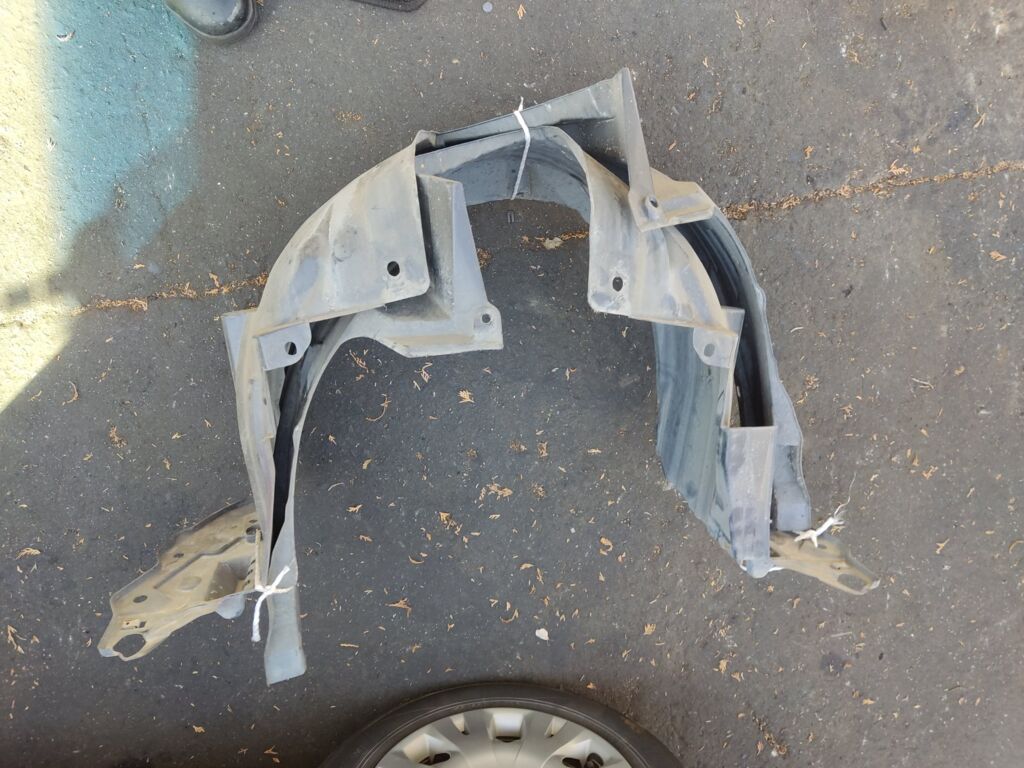 Подкрылок на Honda Fit GE6 L13A, Переднее расположение