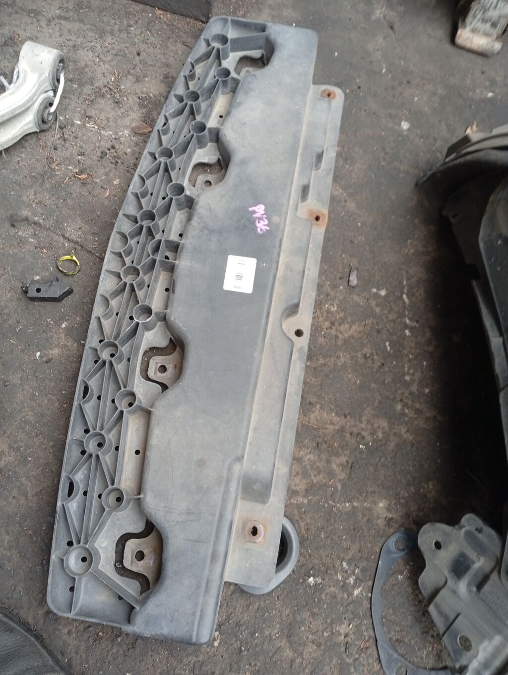 Защита бампера на Nissan Skyline PV36, Переднее расположение