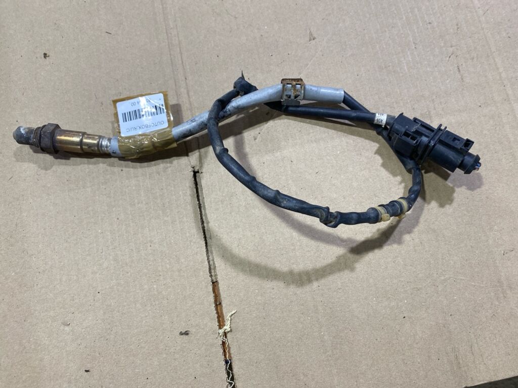 Лямбда-зонд на Volkswagen Passat 3C BVY 06F906262H