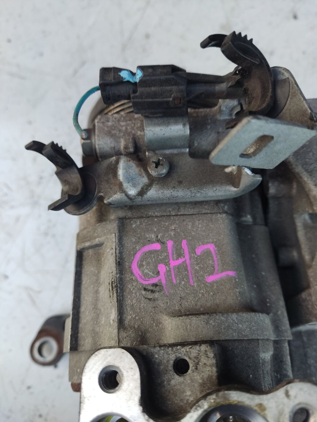 Компрессор кондиционера на Subaru Impreza Wagon GH2 EL154 73111FG000