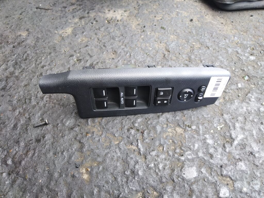 Блок упр-я стеклоподъемниками на Honda Odyssey RC1 35750-T6A-J41, Переднее Правое расположение