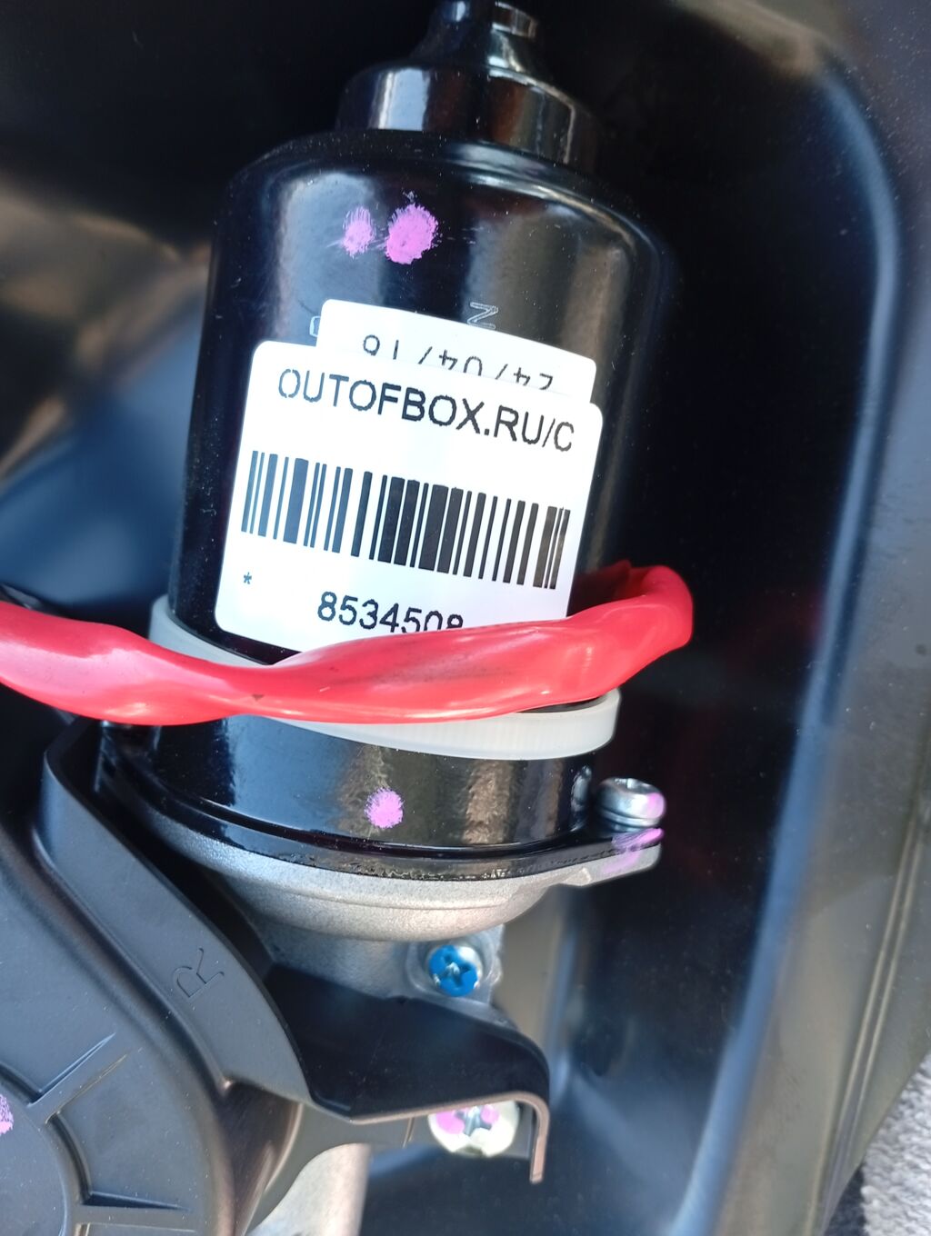 Доводчик двери на Nissan Serena C26 Фото 2