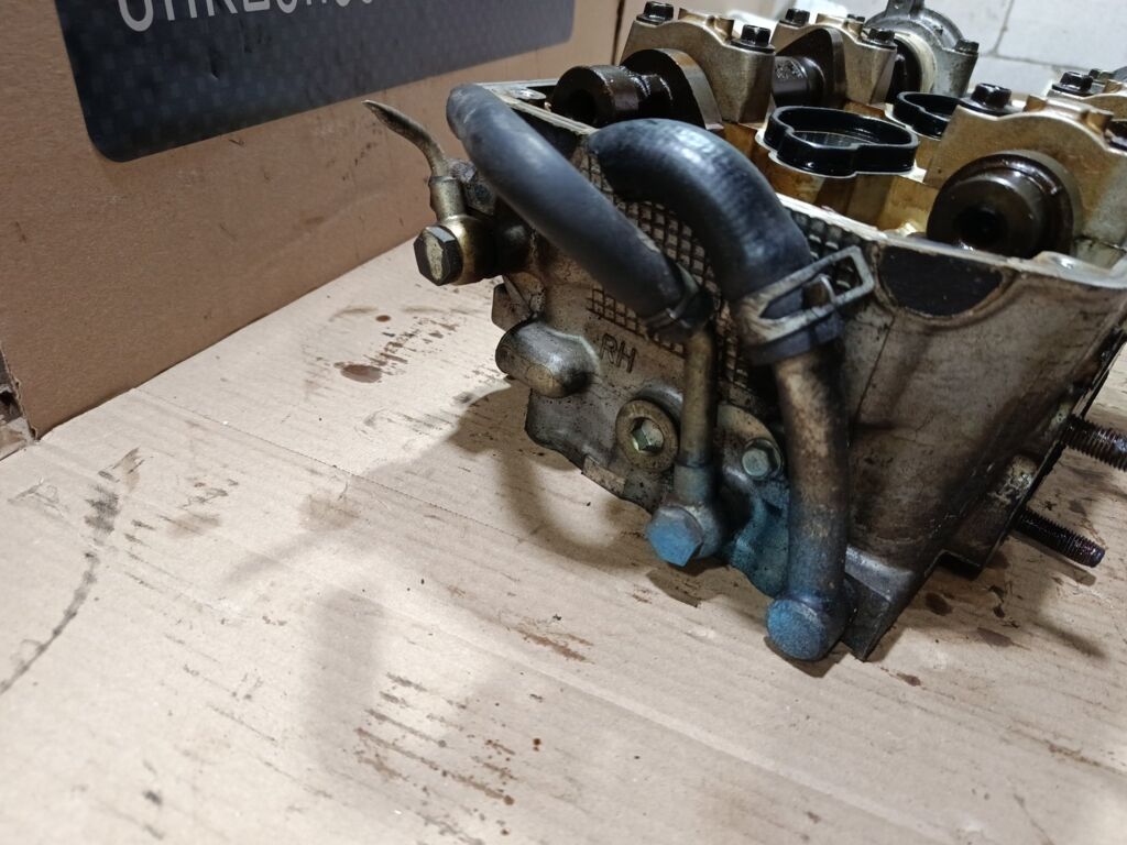 Головка блока цилиндров на Subaru Legacy Wagon BH5 EJ206 Фото 2