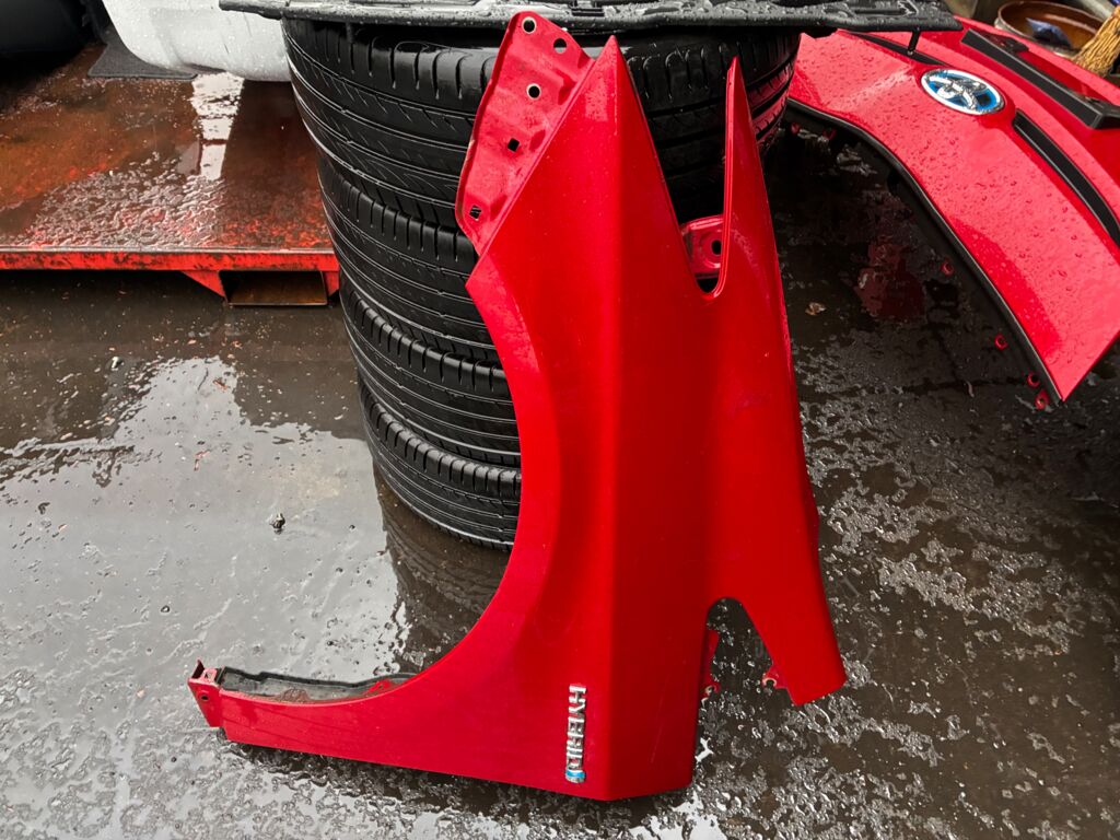 Крыло переднее на Toyota Prius ZVW30 53802-47040  TY10263AL, Левое расположение