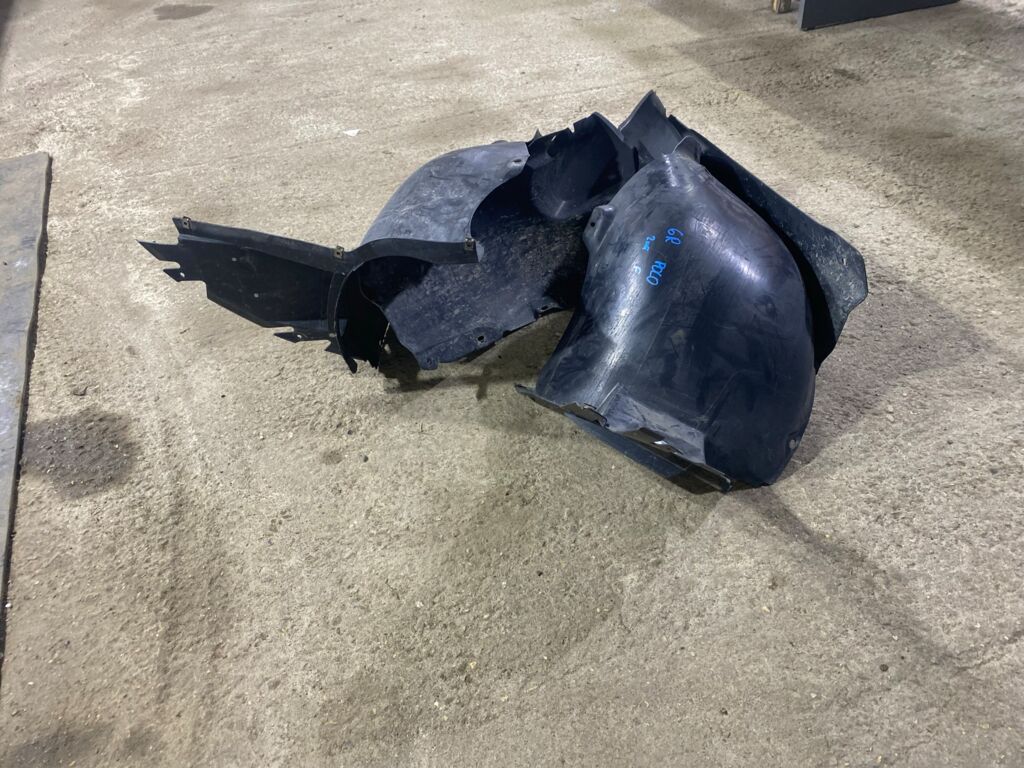 Подкрылок на Volkswagen Polo 6R 6R0809958C, Переднее расположение