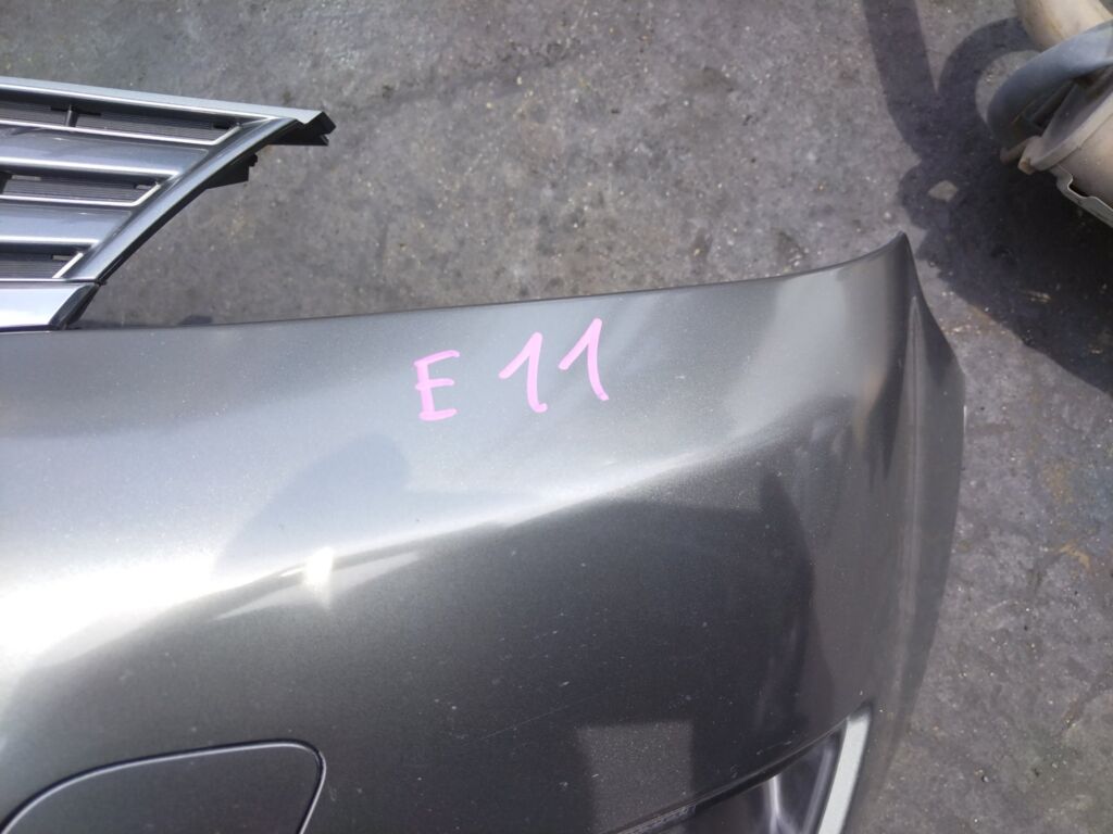 Бампер на Nissan Note E11 02B2704 62022-8Y20H, Переднее расположение