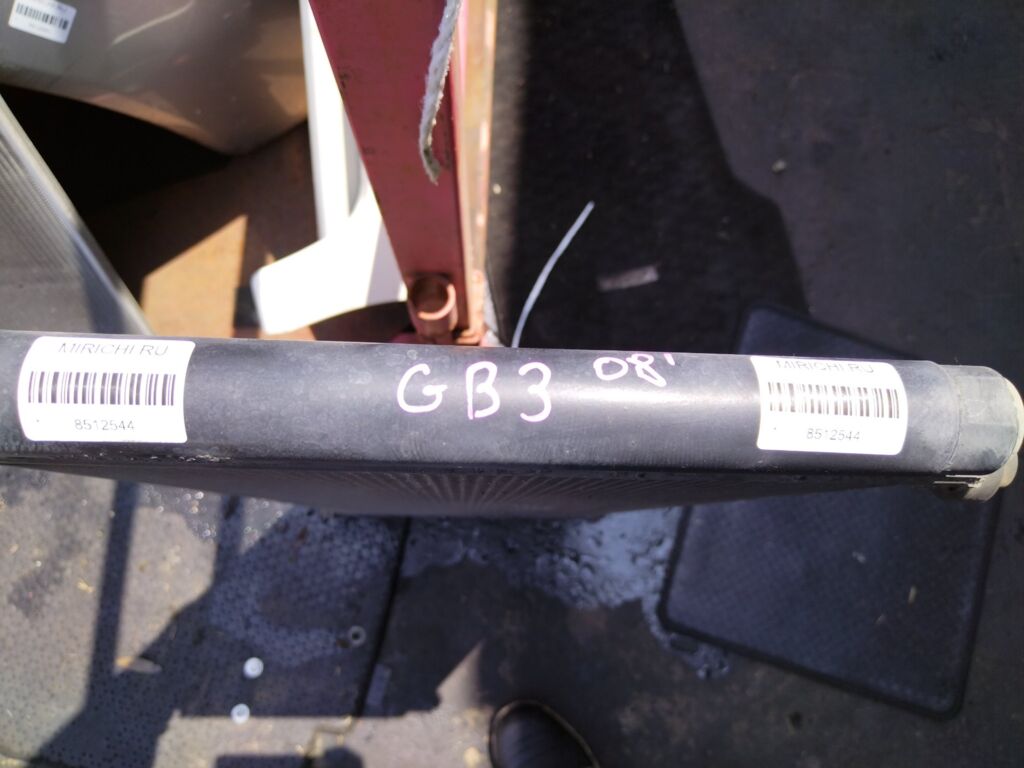 Радиатор кондиционера на Honda Freed GB3 L15A