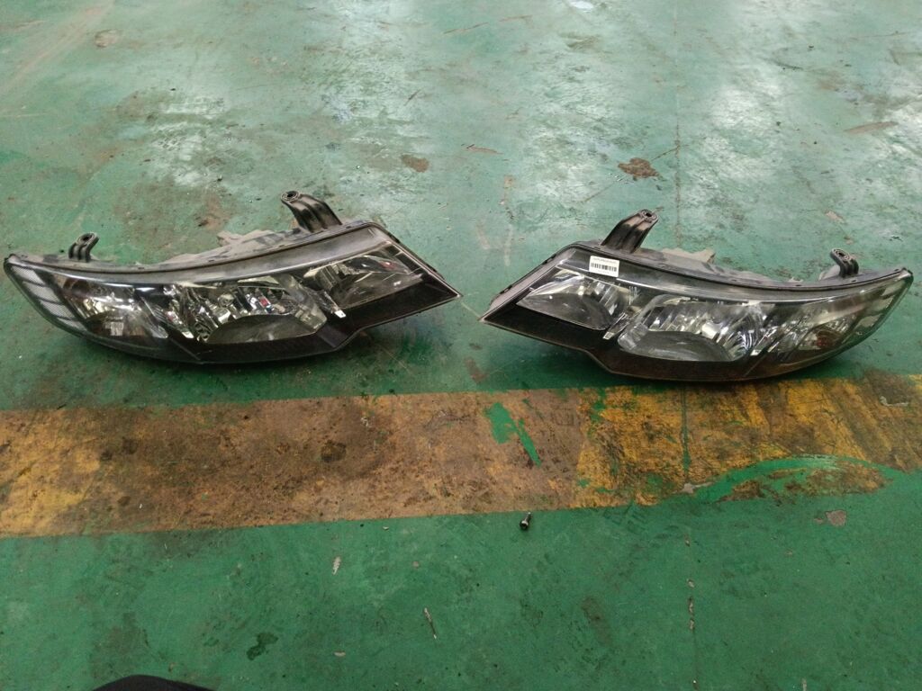 Фара на Kia Cerato TD 92102-1X000  92101-1X000