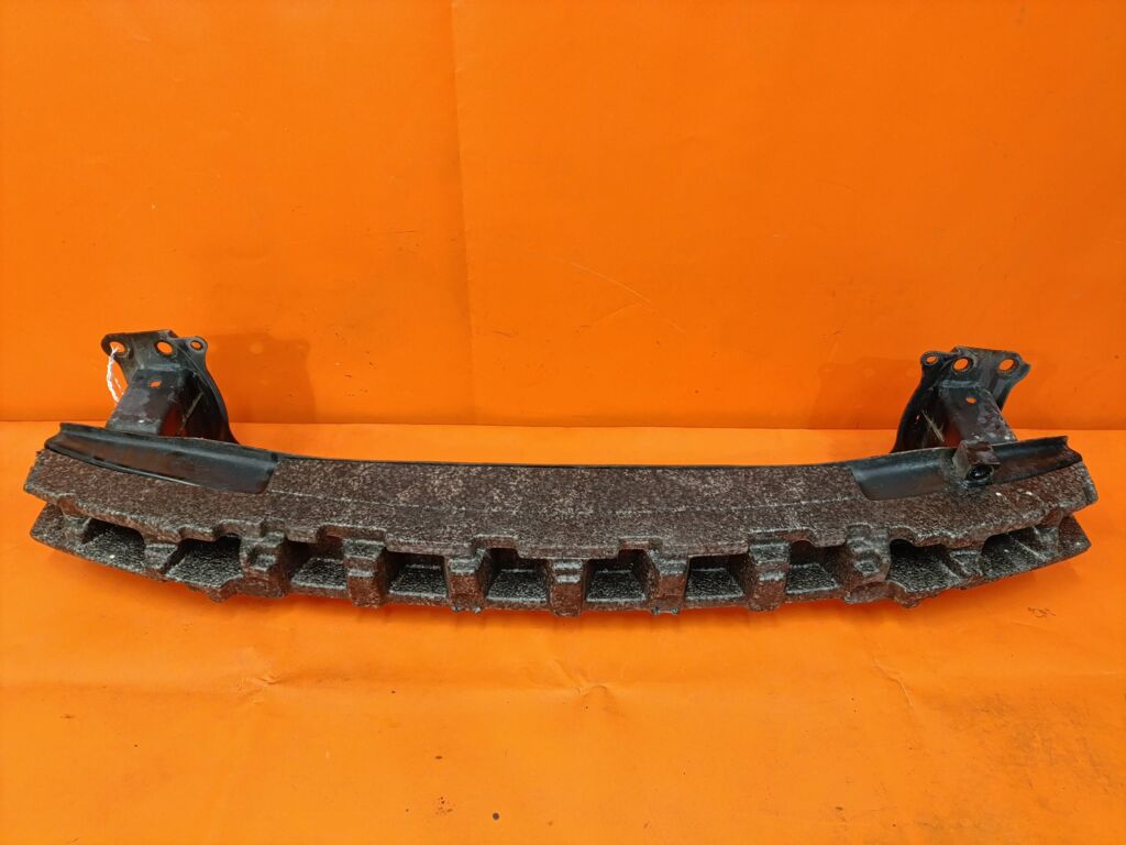 Жесткость бампера на Volkswagen Golf 1K, Переднее расположение