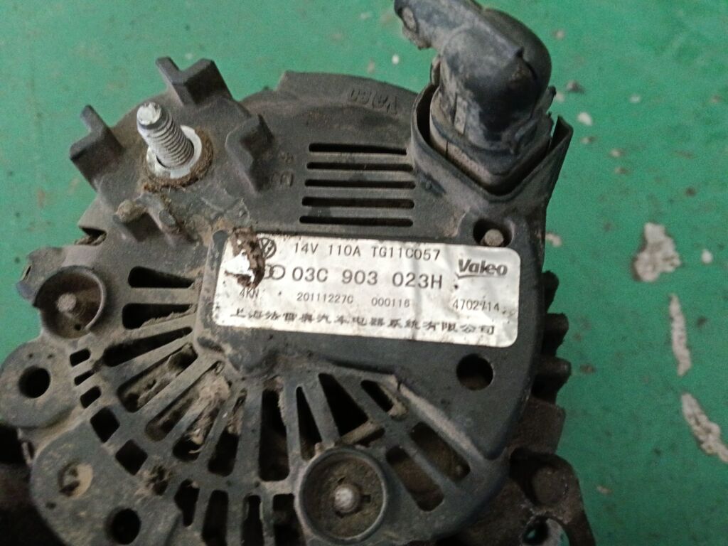Генератор 03C903023H на Skoda Octavia 1Z BSE Фото 2