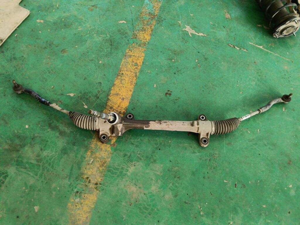 Рулевая рейка на Toyota Corolla ZRE120L 1ZR-FE