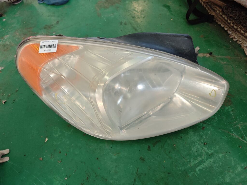Фара на Hyundai Accent MC 92102-0MXXX, Правое расположение