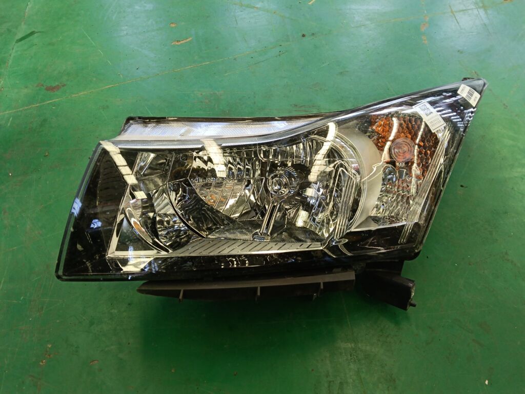 Фара на Chevrolet Cruze J300 100-30074, Левое расположение
