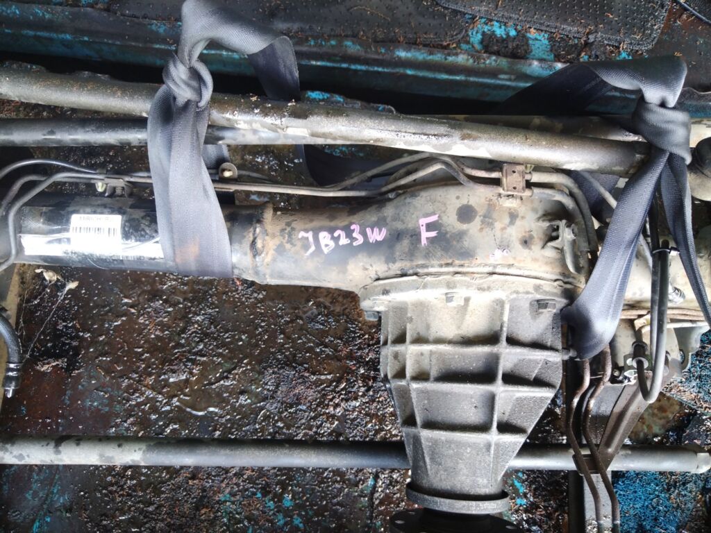 Мост на Suzuki Jimny JB23W K6A, Переднее расположение