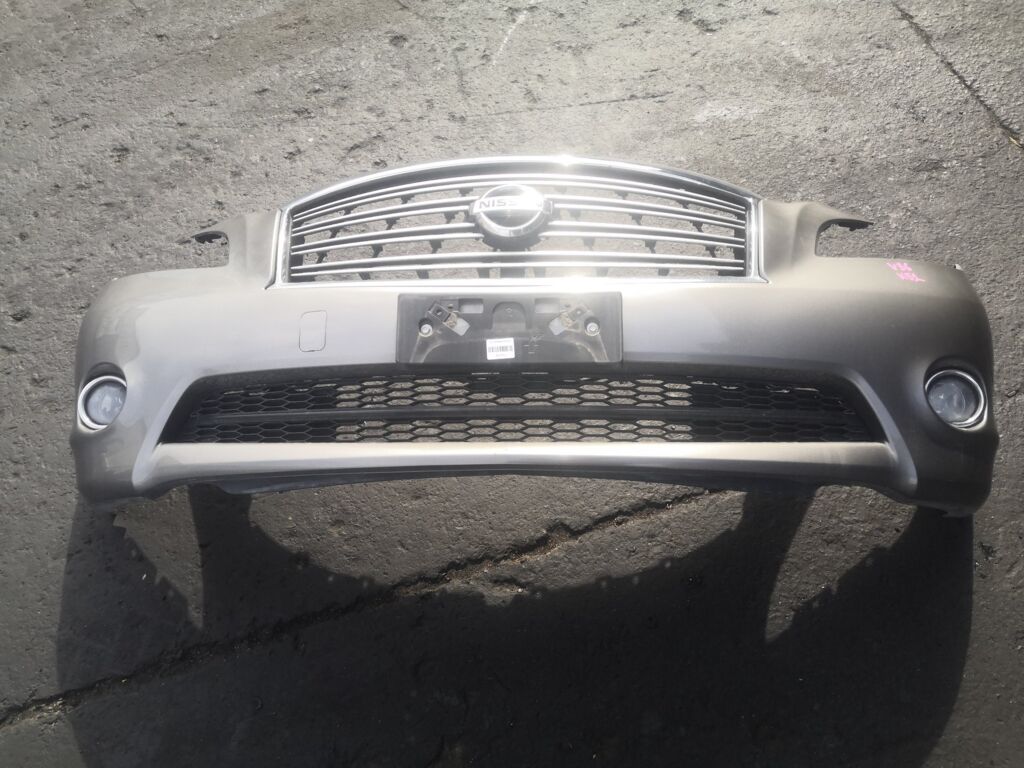 Бампер на Nissan Fuga Y51 02B2704 62022-1ME0H, Переднее расположение