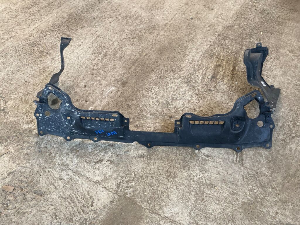 Защита двигателя на Honda Jade FR4 74111-T4P, Переднее расположение