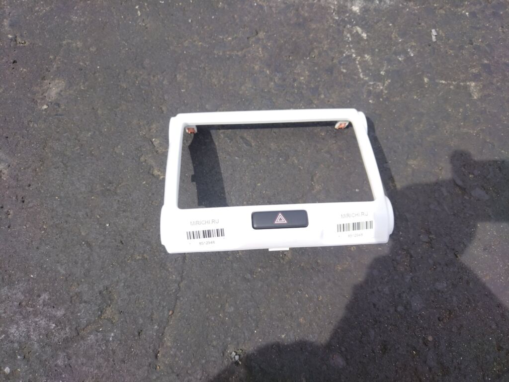 Консоль магнитофона на Suzuki Hustler MR41S 73821-65P3