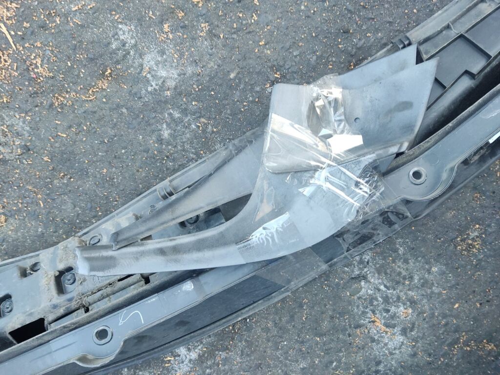 Решетка под лобовое стекло на Suzuki Wagon R Solio MA15S 72330-54M0