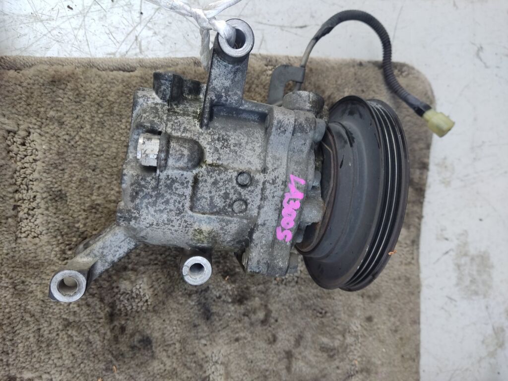 Компрессор кондиционера на Daihatsu Mira E:s LA300S KF-FE 447280-3211