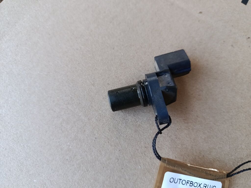 Датчик положения коленвала на Suzuki Sx4 YA11S M15A 33220-63J10