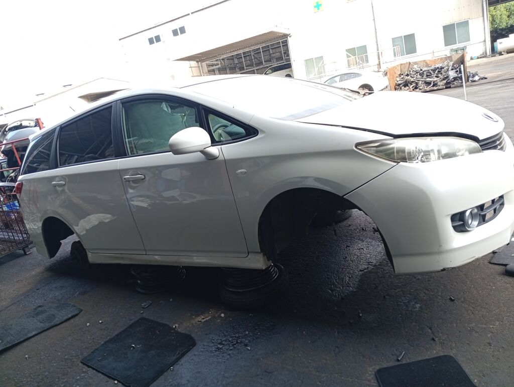 Дверь боковая на Toyota Wish ZGE25G Фото 2