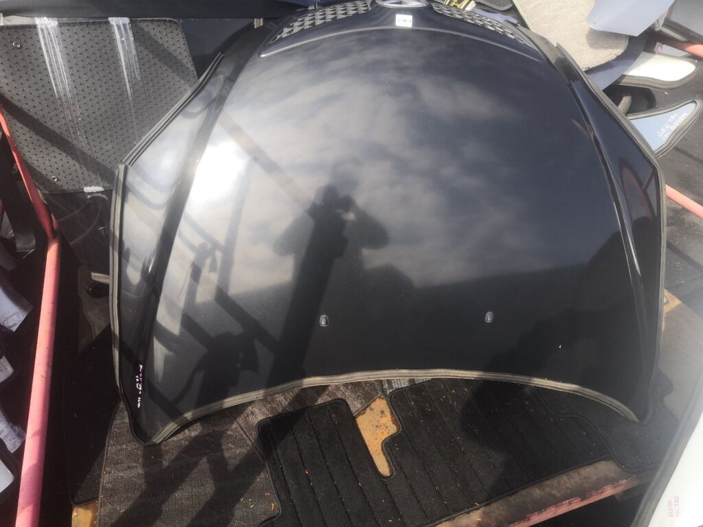 Капот на Mazda Axela BK5P
