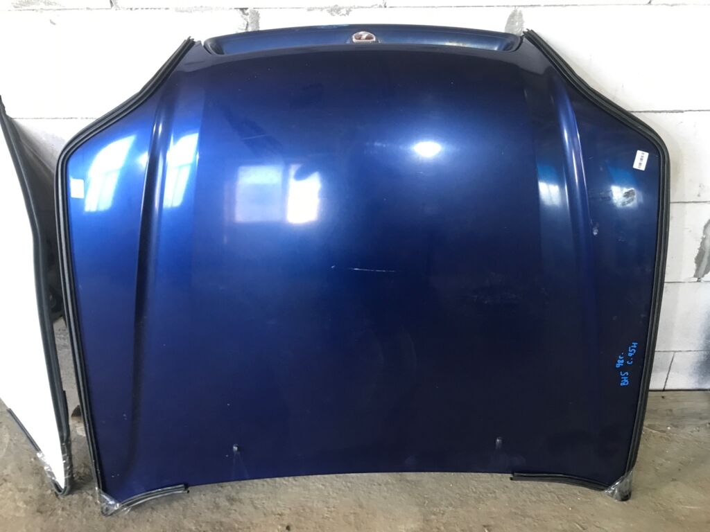 Капот на Subaru Legacy Wagon BH5, Переднее Правое расположение