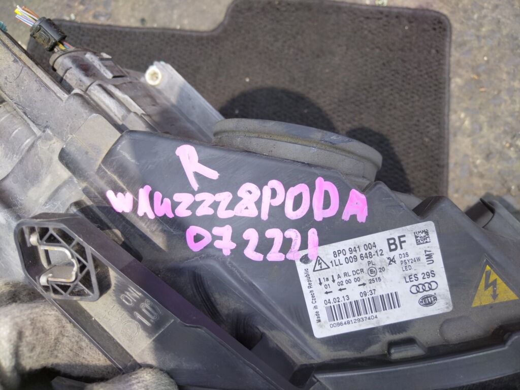 Фара на Audi A3 8P 8P0941004BF, Правое расположение