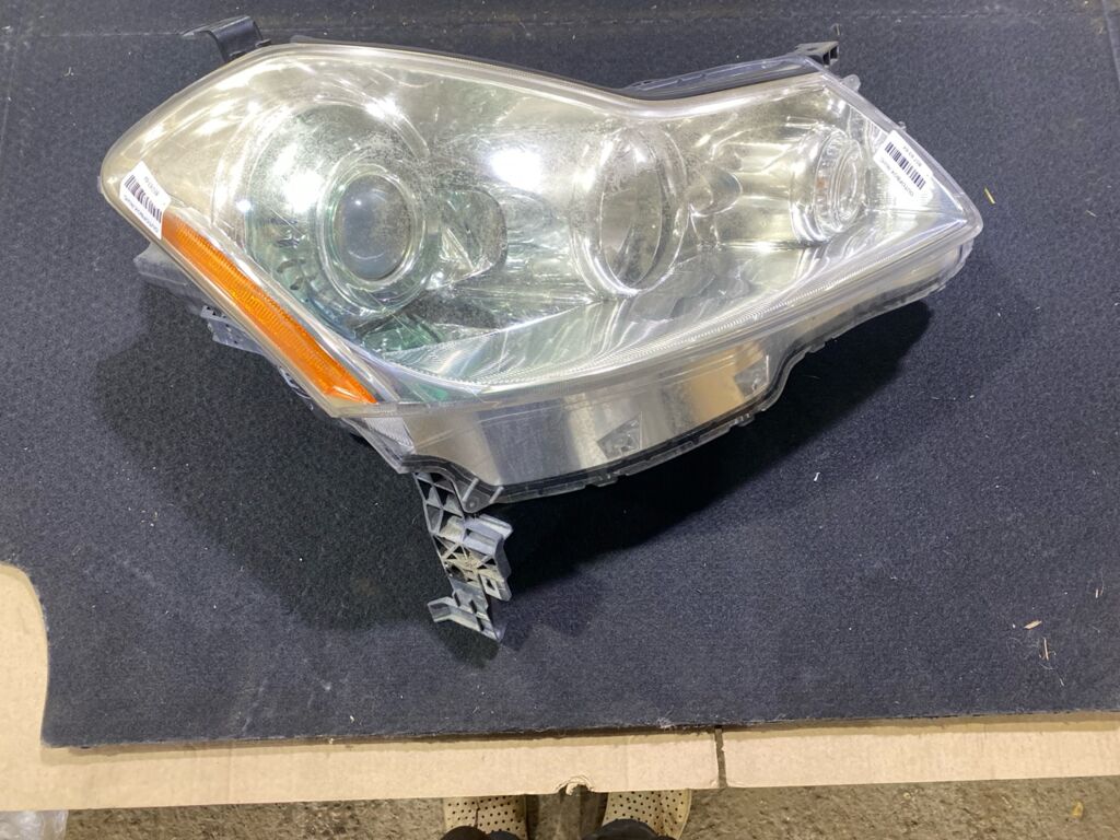 Фара на Nissan Fuga Y50 P4770, Правое расположение