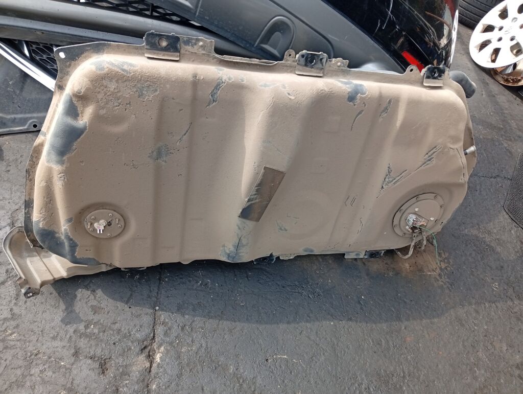 Бак топливный на Toyota Ipsum ACM26W 2AZ-FE Фото 2