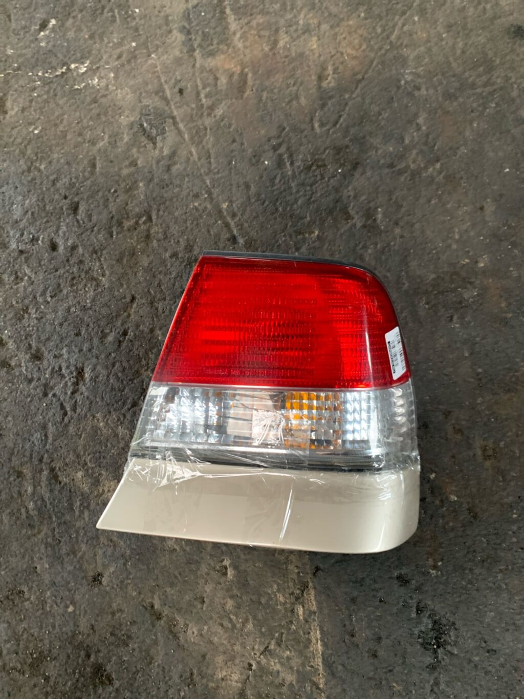 Стоп на Nissan Sunny FB15 4845A, Правое расположение